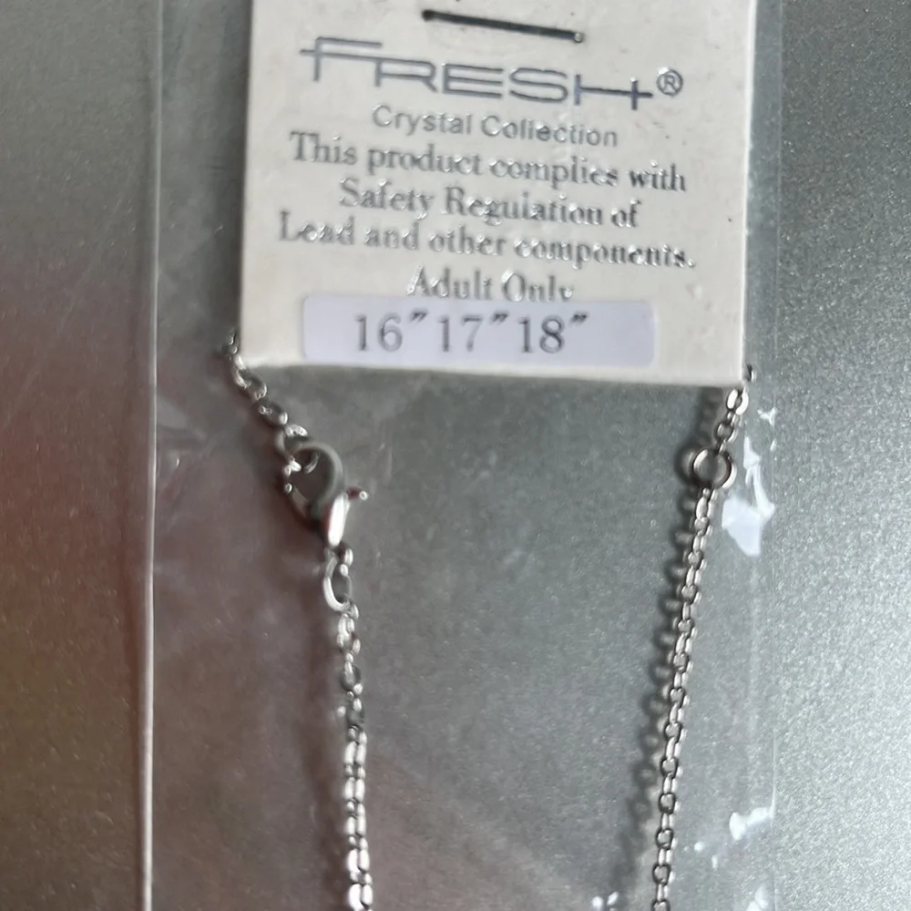 Bling Angel Wing Silver Plated Necklace - Picture 4 of 5